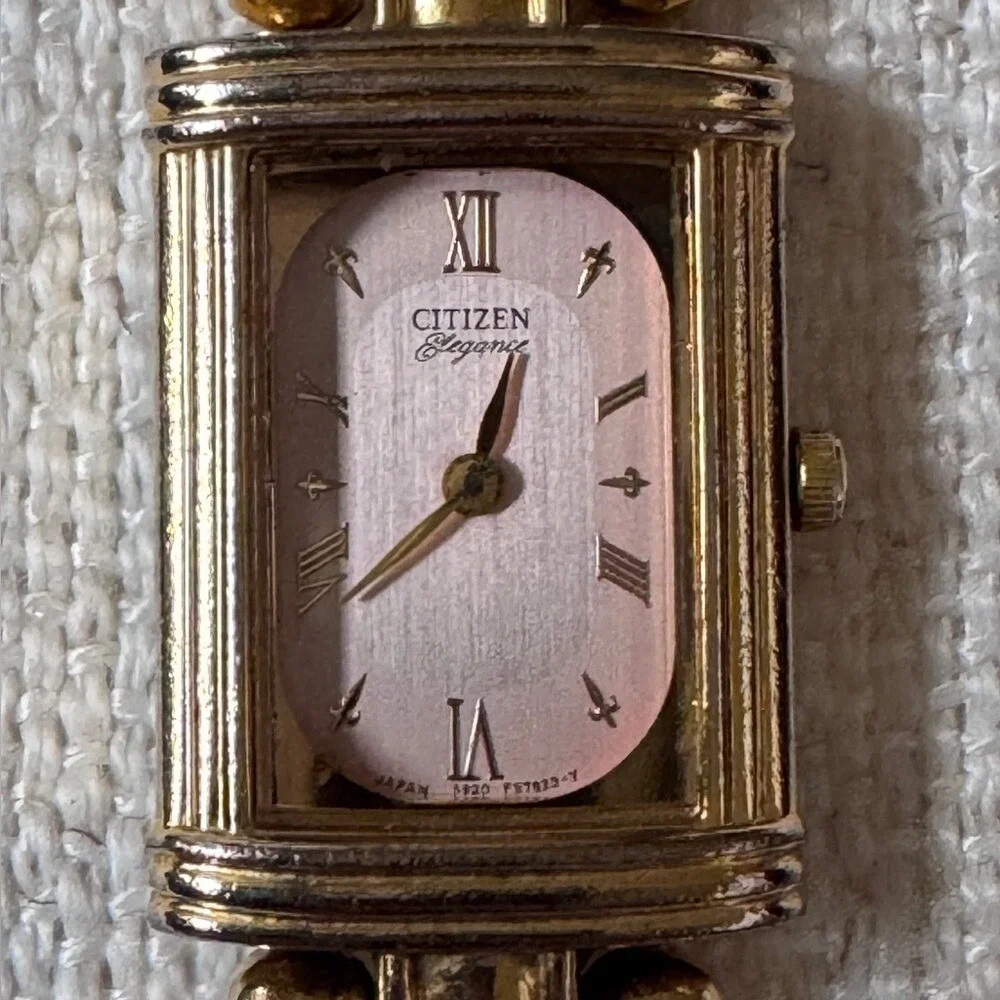 Vintage‎ Pink and Gold Citizen Elegance Watch